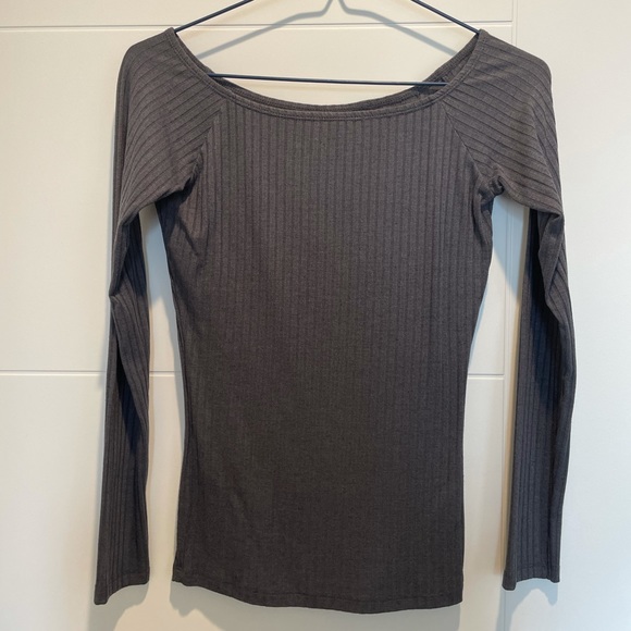 ASOS Ribbed Off Shoulder Top in Charcoal Grey - Picture 3 of 6